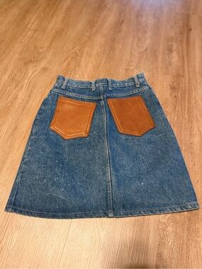 Guess by Marciano VINTAGE RARE Blue Denim Skirt Brown Leather Pockets 90sFashion